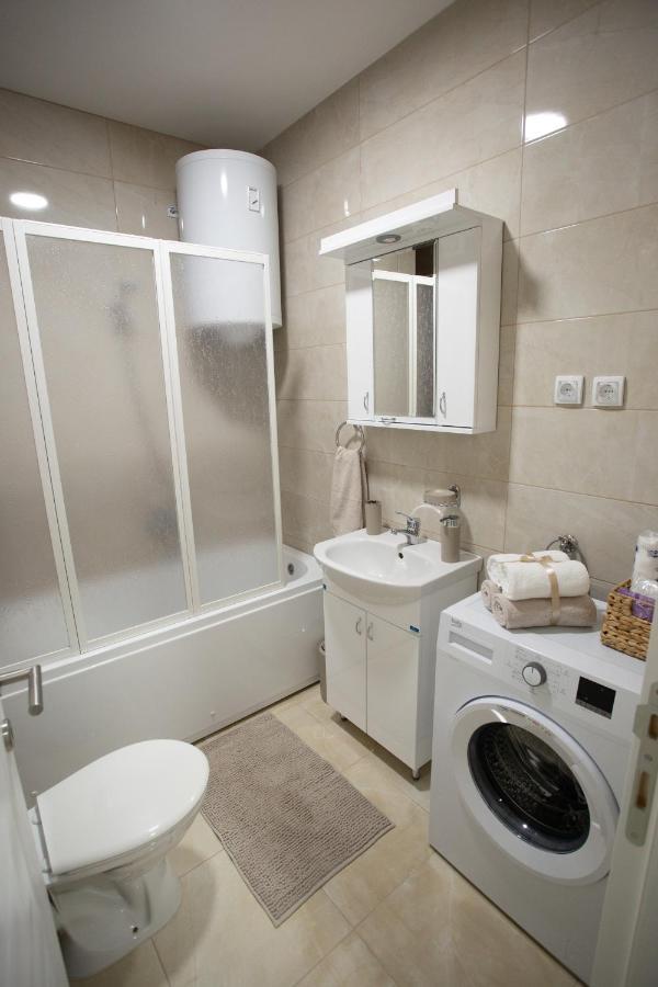 Apartman Sunset Sremska Mitrovica Exterior photo