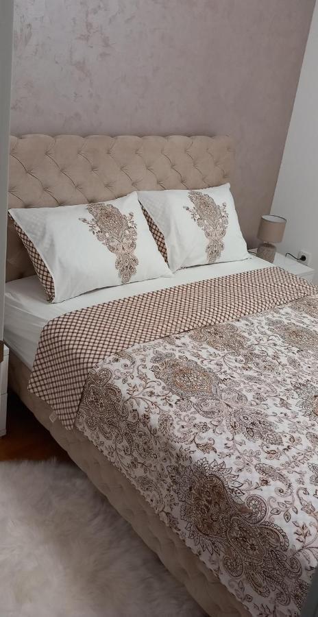 Apartman Sunset Sremska Mitrovica Exterior photo